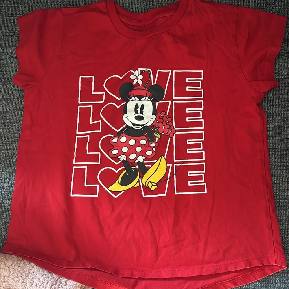 3/$13🌷 Girl’s Minnie Love Tee - Picture 2 of 4